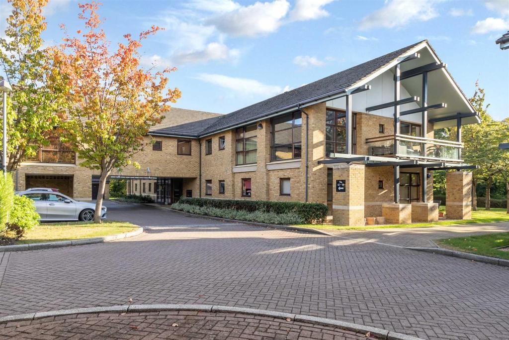 Woodward Place, Loughton 3 bed apartment £600,000