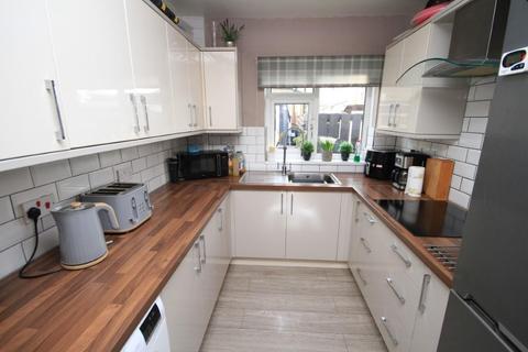 3 Kings Drive, Bradford, BD2 1PX