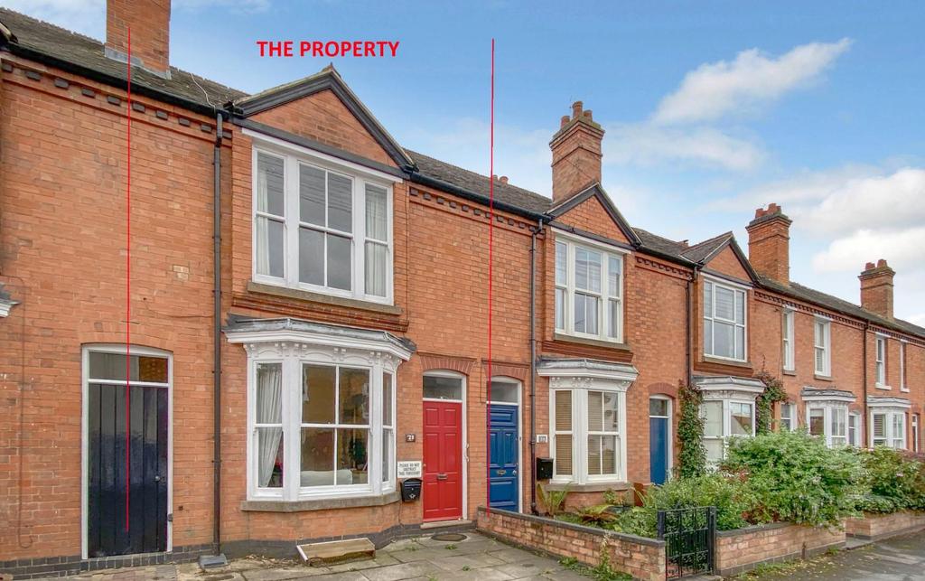 Sanctus Road, StratforduponAvon 2 bed terraced house £350,000