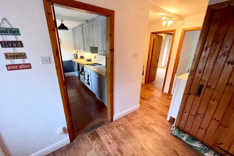 10 Brooklands Close, Holywell Green, Halifax, HX4 9AB