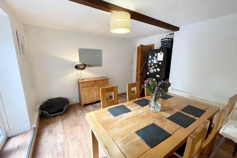 10 Brooklands Close, Holywell Green, Halifax, HX4 9AB