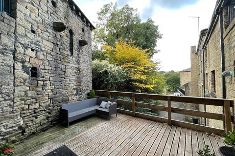 10 Brooklands Close, Holywell Green, Halifax, HX4 9AB
