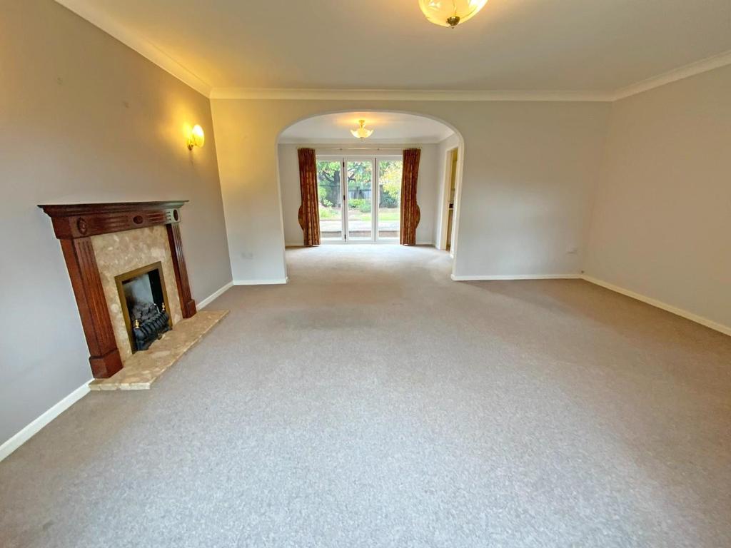 Grange Lane, Mountsorrel, Loughborough 4 bed detached house £500,000