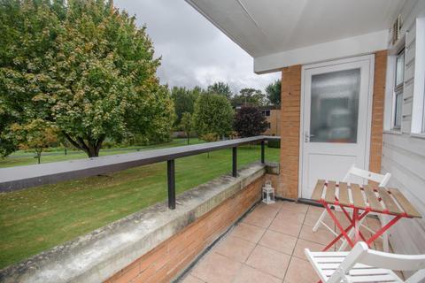 3 bedroom house for sale - Penn Drive, Frenchay, Bristol