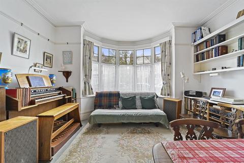 9 Hereford Road, London, E11 2EA