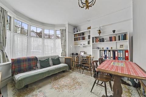 9 Hereford Road, London, E11 2EA