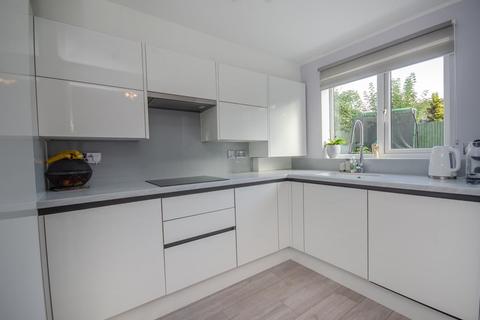 123 Emerson Way, Emersons Green, Bristol, BS16 7AP