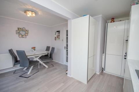 123 Emerson Way, Emersons Green, Bristol, BS16 7AP