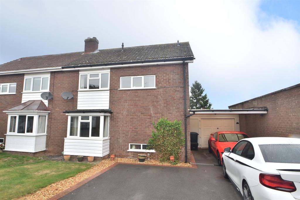 10 Clarkefields