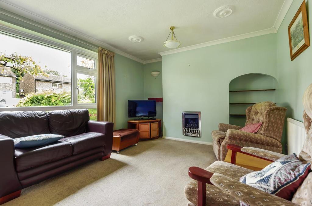 Penshurst Way, Boyatt Wood, Eastleigh 3 bed semidetached house £350,000