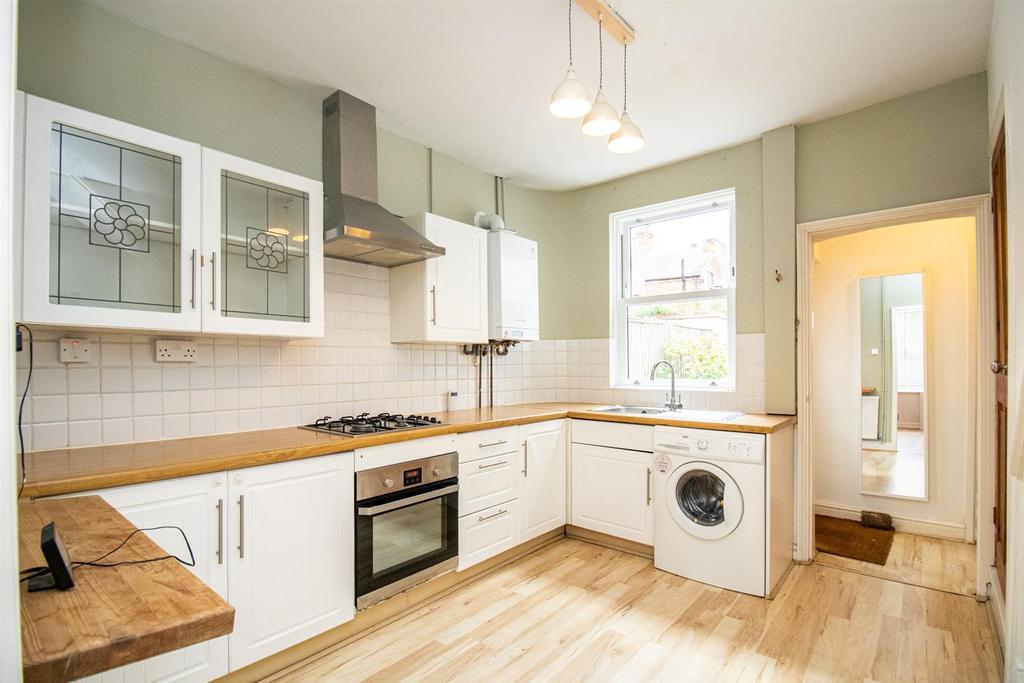 Exchange Road, West Bridgford... 2 bed end of terrace house £875 pcm