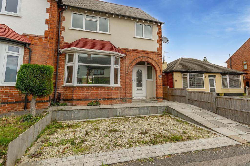 Ravensdale Avenue, Long Eaton 3 bed semidetached house for sale £240,000