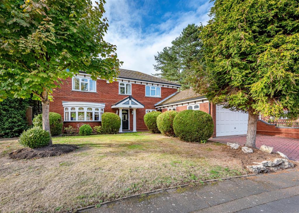 Greenhill Gardens, Wombourne, Wolverhampton 4 bed house for sale £599,950