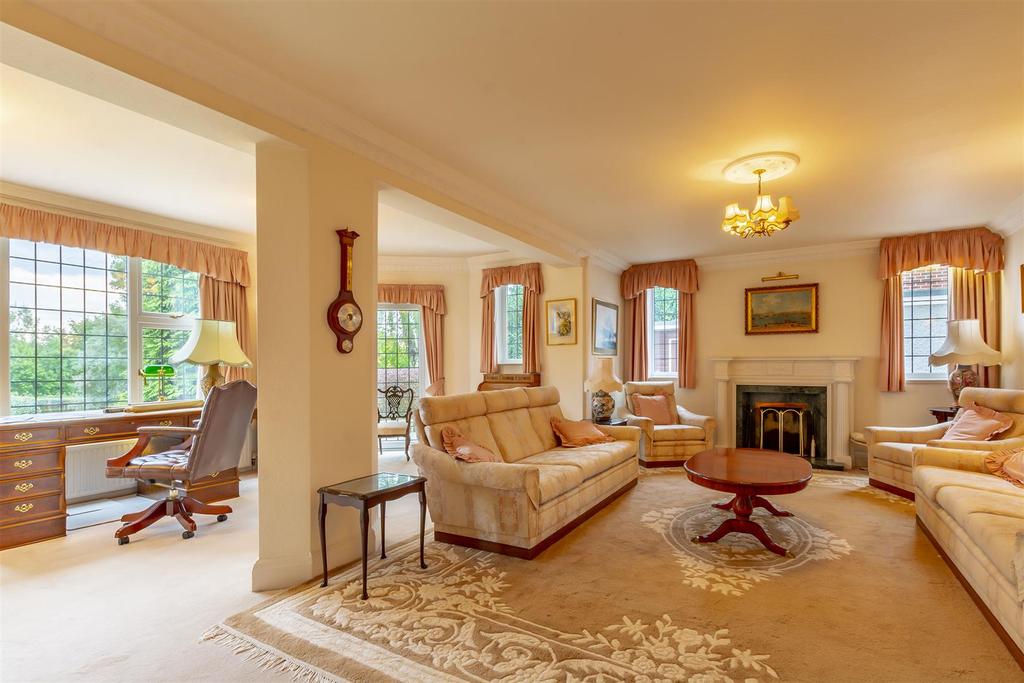 Beeston Fields Drive, Bramcote 5 bed detached house for sale £1,350,000