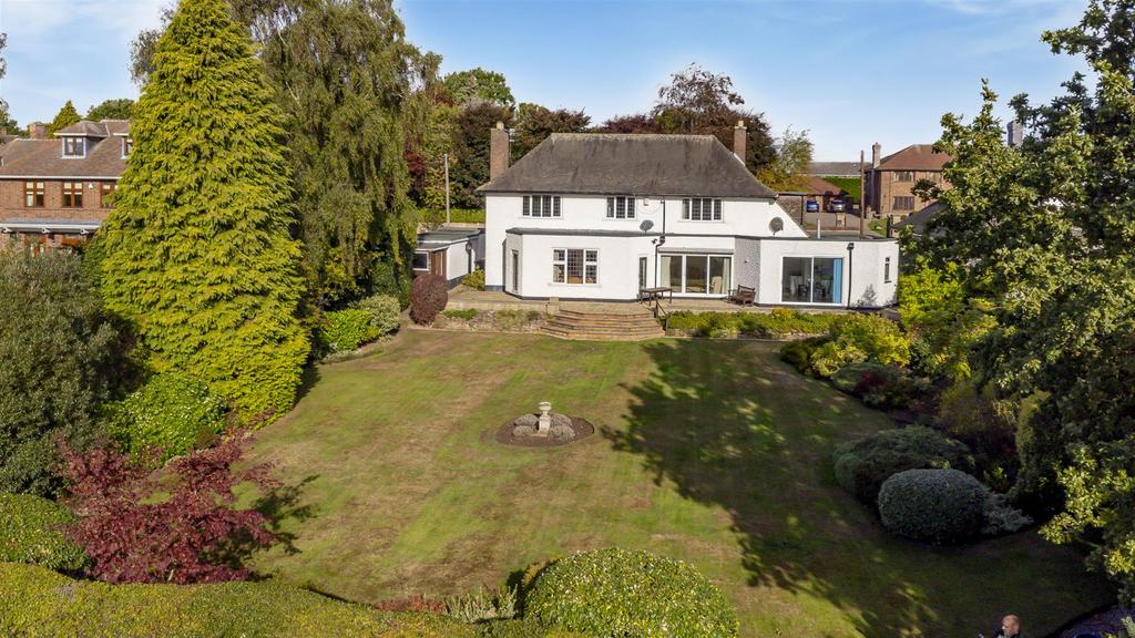 Beeston Fields Drive, Bramcote 5 bed detached house for sale £1,350,000