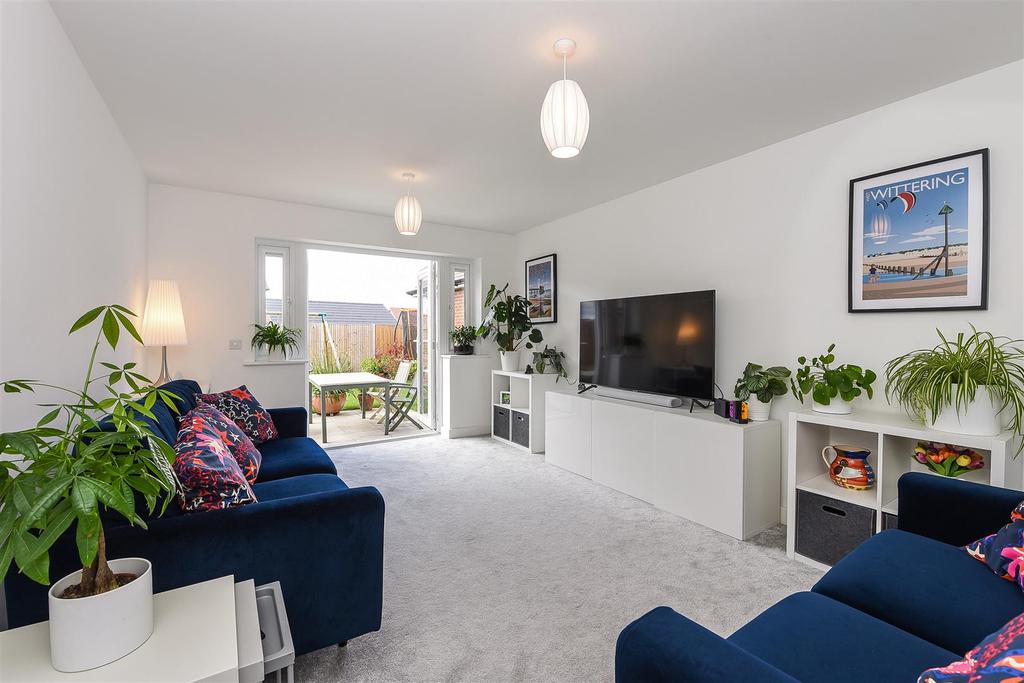 Locks Farm Lane, Chichester 4 bed detached house £599,950