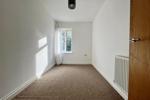 2 bedroom apartment to rent - Portsmouth Road