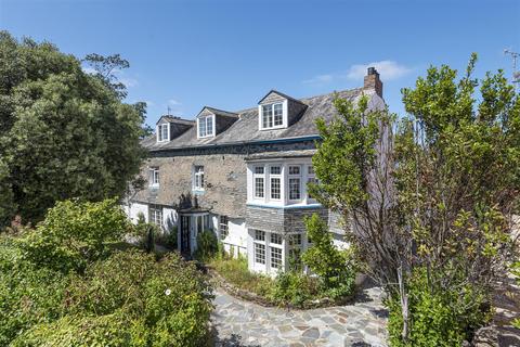 Guest house for sale - Falmouth