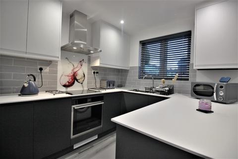 50 Bledlow Close, London, SE28 8HF