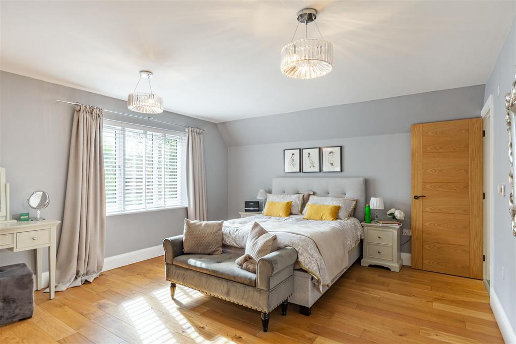 8522912-interior10.jpg