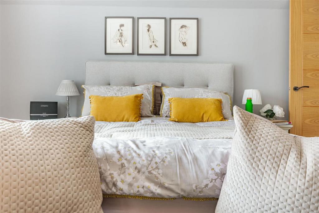 8522912-interior13.jpg