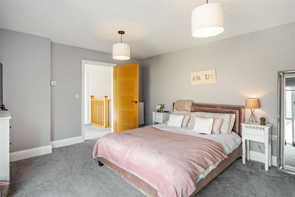 8522912-interior02.jpg
