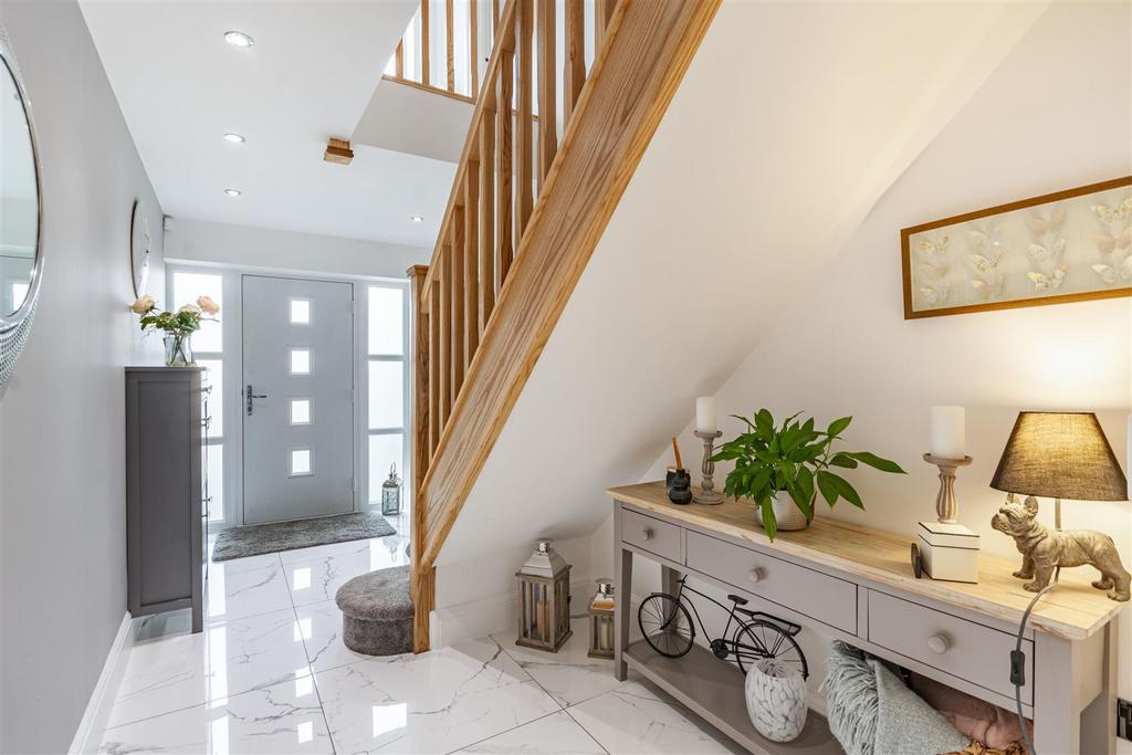 8522912-interior22.jpg