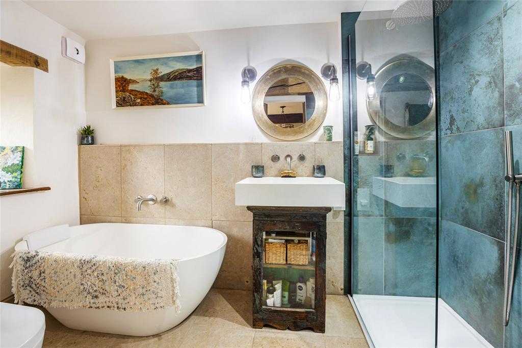 Bedroom 2 Ensuite