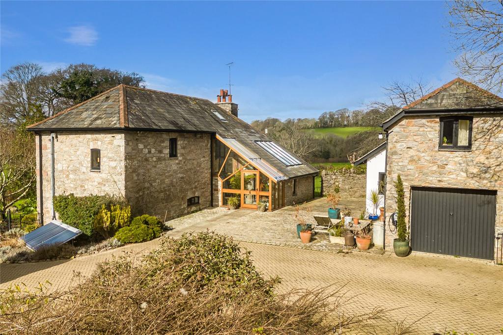 Barn and Coach House