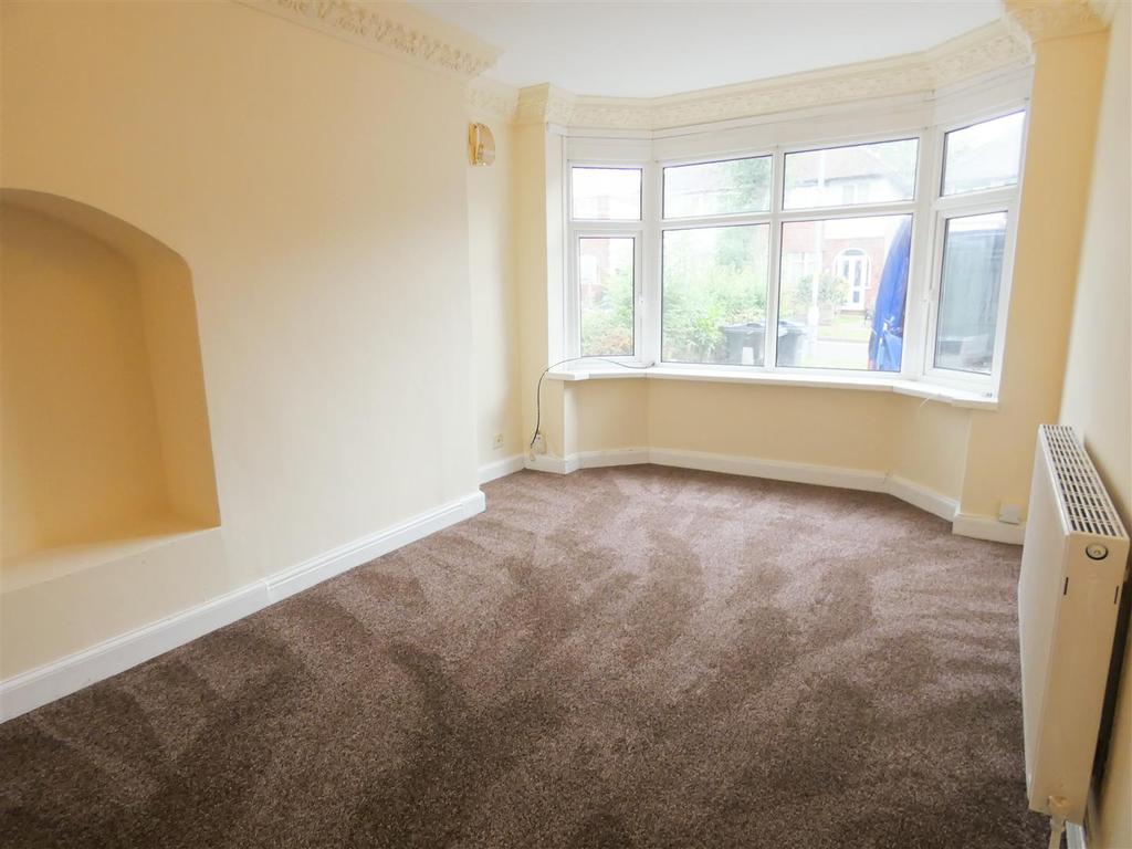 Derrydown Road, Great Barr, Birmingham 3 bed semidetached house £265,000