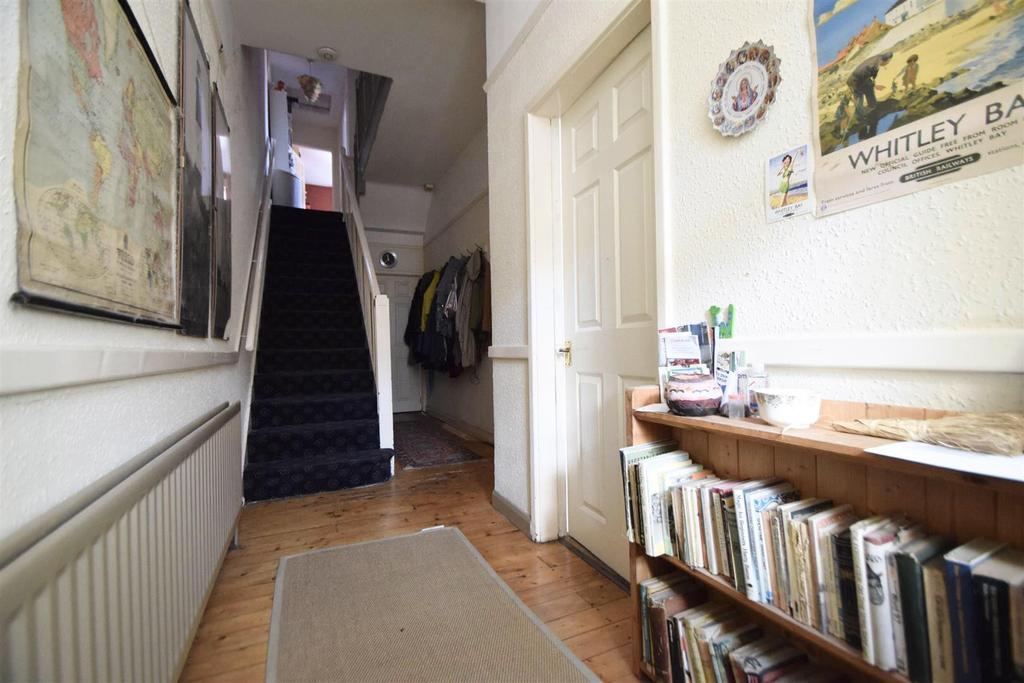 Ocean View, Whitley Bay 4 bed terraced house £345,000