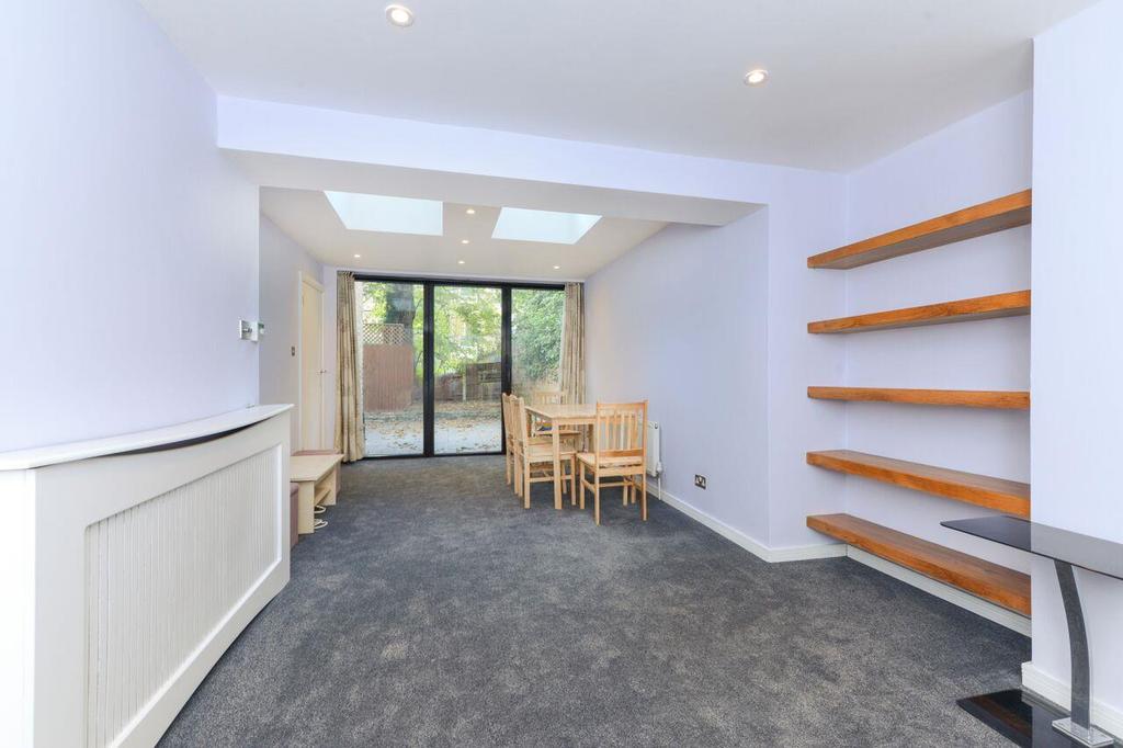 Windsor Road, Ealing, W5 2 bed ground floor flat to rent £1,800 pcm