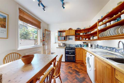 14 Athelstan Road, Faversham, ME13 8QJ