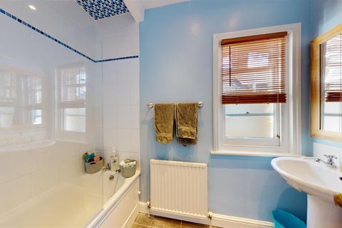 14 Athelstan Road, Faversham, ME13 8QJ