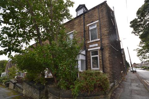 2 bedroom end of terrace house for sale - Firth Road, Heaton BD9
