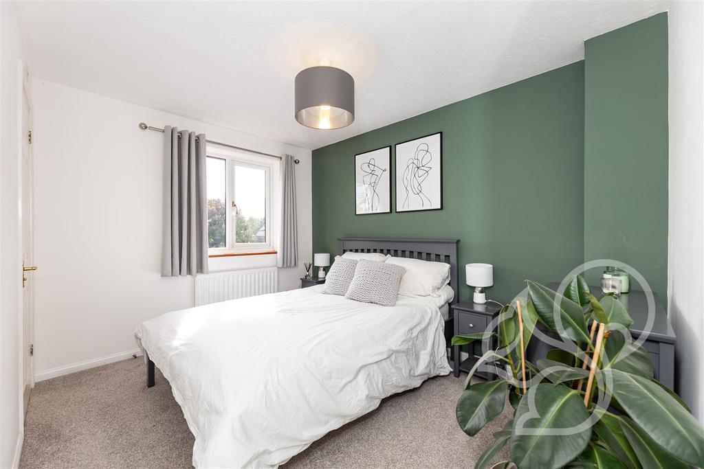 Aubrey Drive, Sudbury 3 bed end of terrace house £280,000