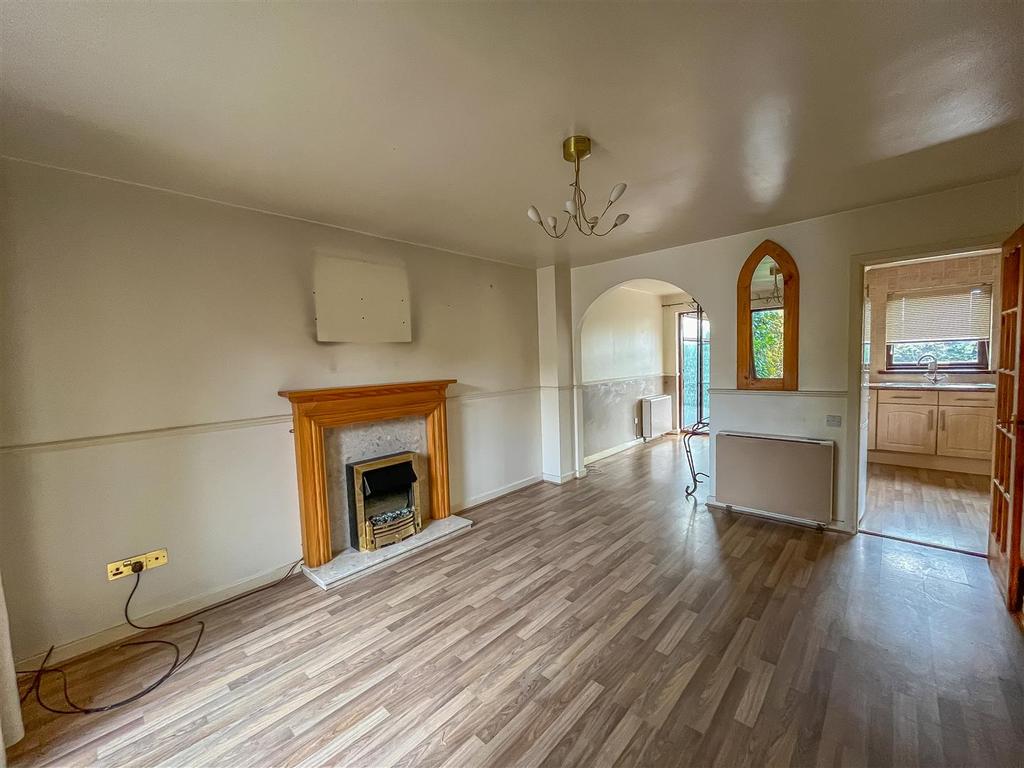 White Ash Glade, Caerleon, Newport 3 bed semidetached house for sale £225,000