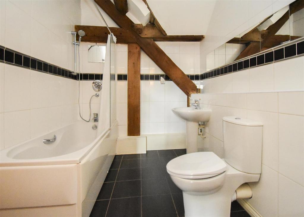 11 The Mill Ensuite.jpg