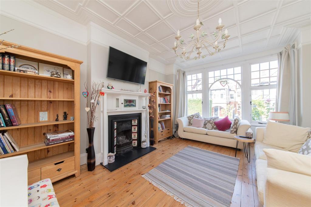Avondale Avenue, London 6 bed semidetached house £3,500 pcm (£808 pw)