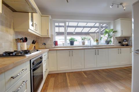 3 bedroom end of terrace house for sale - Richmond Road, Hessle