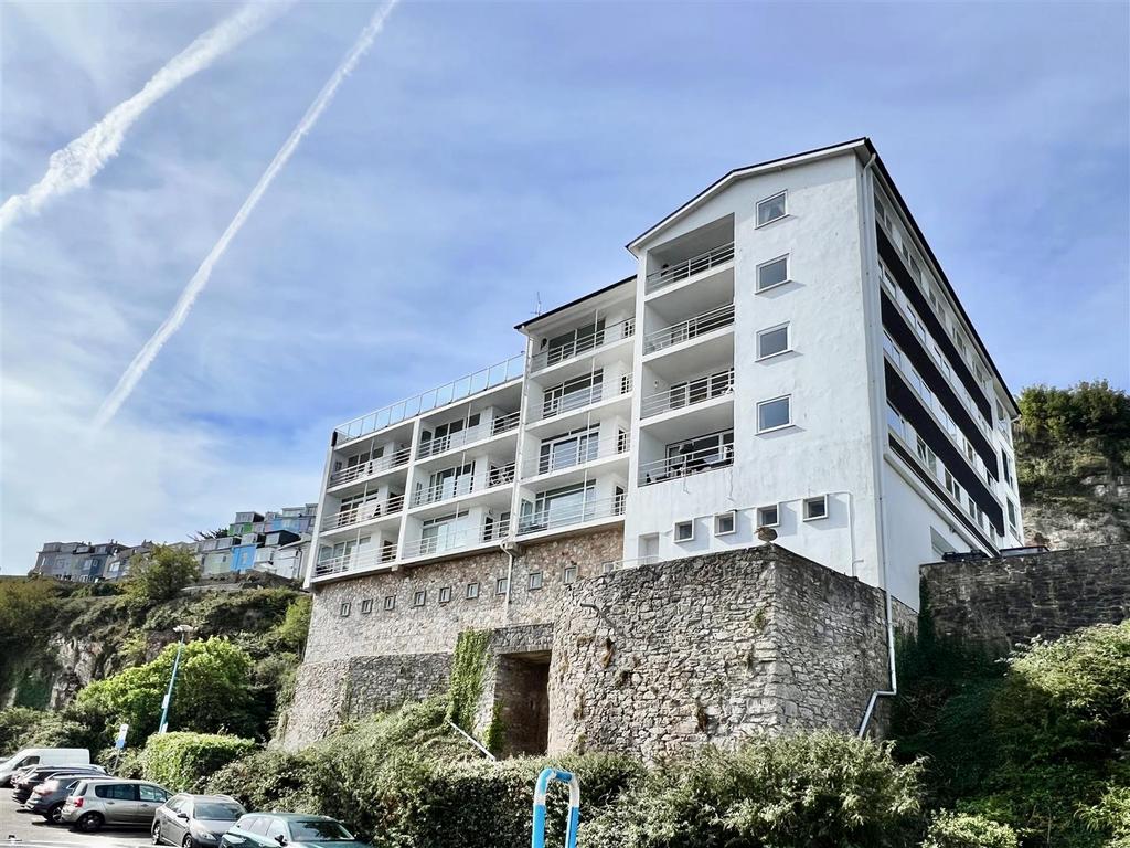 Blackball Lane, Harbour Area, Brixham 2 bed flat for sale £330,000