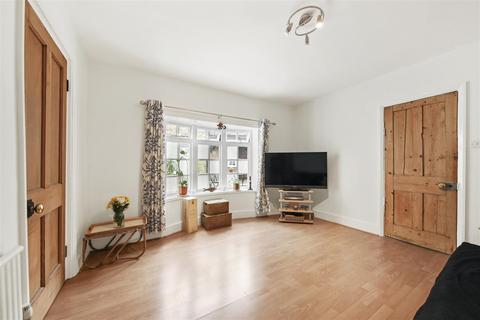 2 bedroom flat to rent - Commondale, Putney