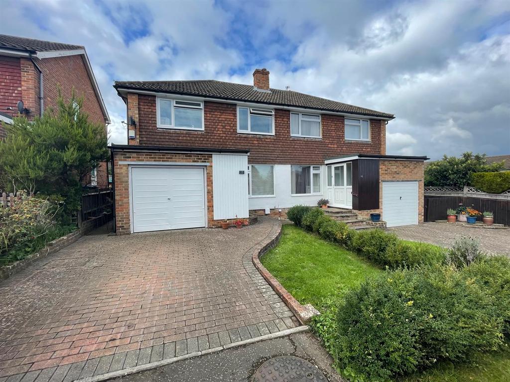 Millbank, Burgess Hill 3 bed house £1,550 pcm (£358 pw)