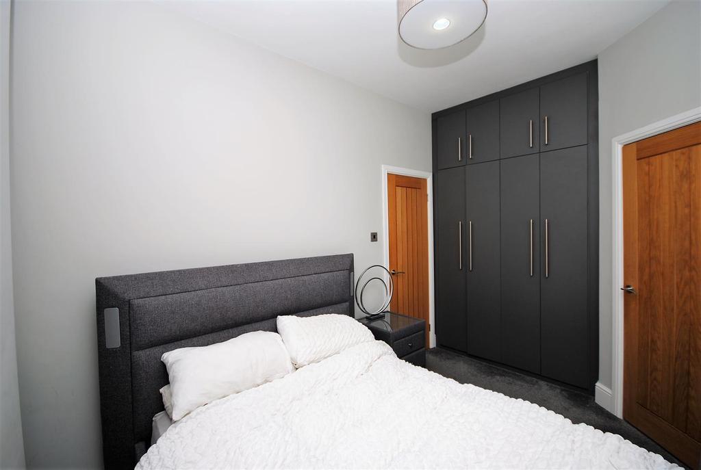 12strawberryavenue BED1.JPG