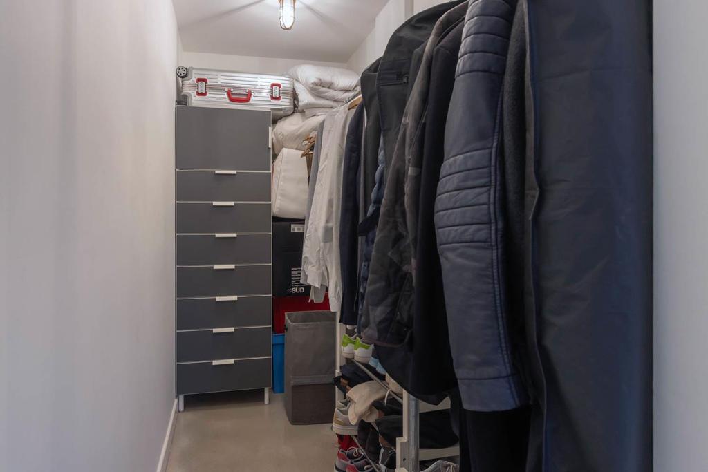 Walk in Wardrobe