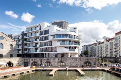 3 bedroom apartment for sale - Millennium Promenade, Harbourside, Bristol, BS1
