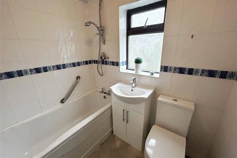 32 Browning Road, Oldham, OL1 4NF