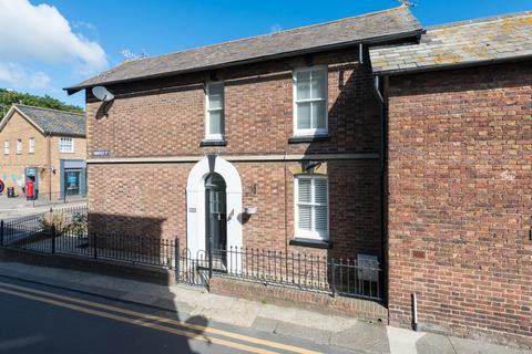 39 Canterbury Road, Whitstable, CT5 4HJ