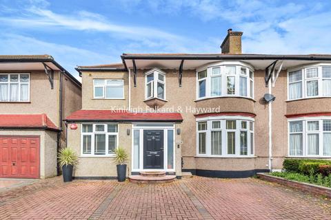 21 Newquay Road, London, SE6 2NR