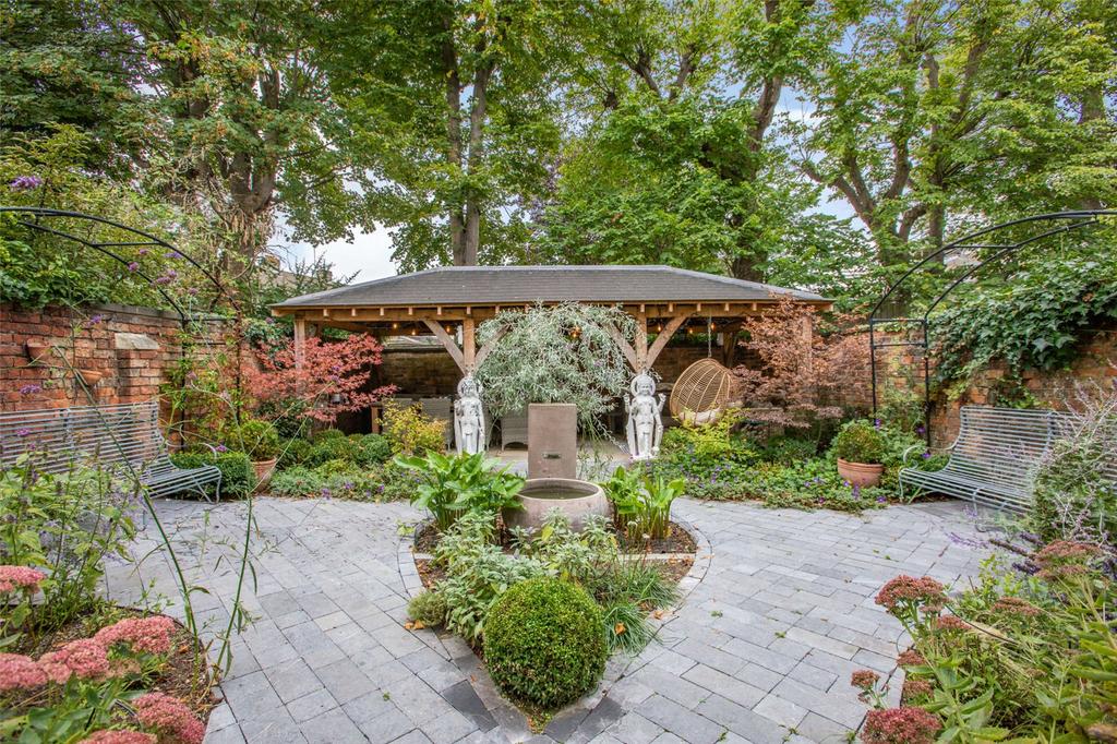 Landscaped Garden